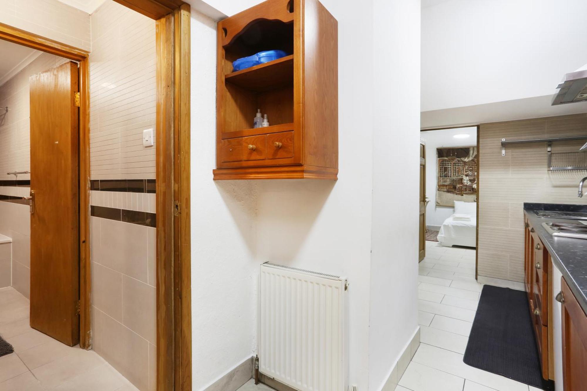 Spacious 2 Bedroom Flat Near Hyde Park By Beiroom Апартаменты *