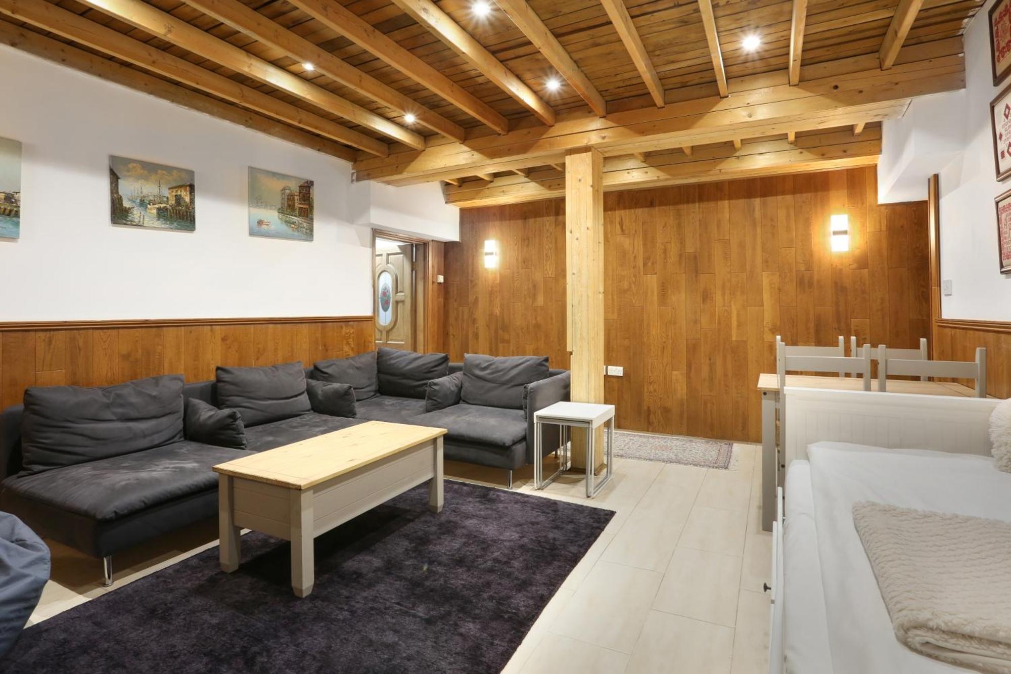 Апартаменты Spacious 2 Bedroom Flat Near Hyde Park By Beiroom *